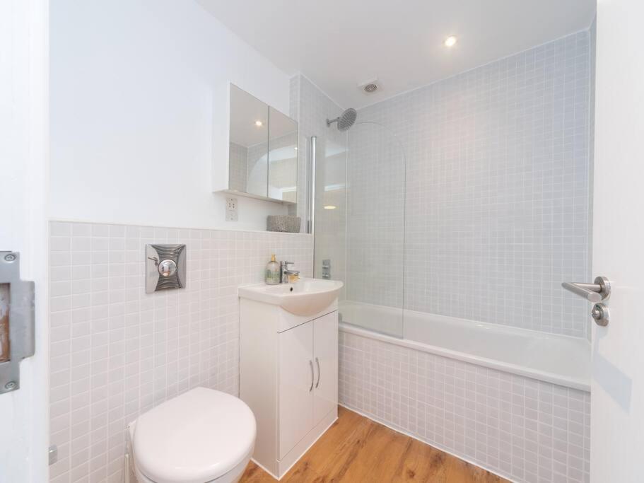 Bright & Modern 2-Bed Apartment In Vibrant East London Ngoại thất bức ảnh